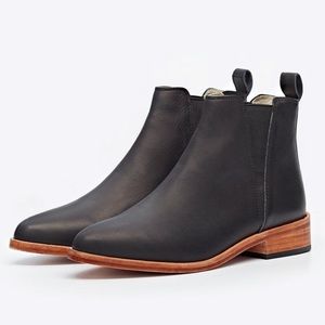 Nisolo Classic Leather Chelsea Boot